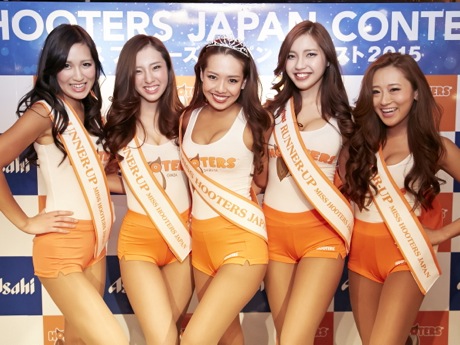 HOOTERS フーターズ ガール ジャパン サイン入りポスター ビキニ 水着 画像4 / 7＞“世界一セクシー”なフーターズガールのミスコン世界