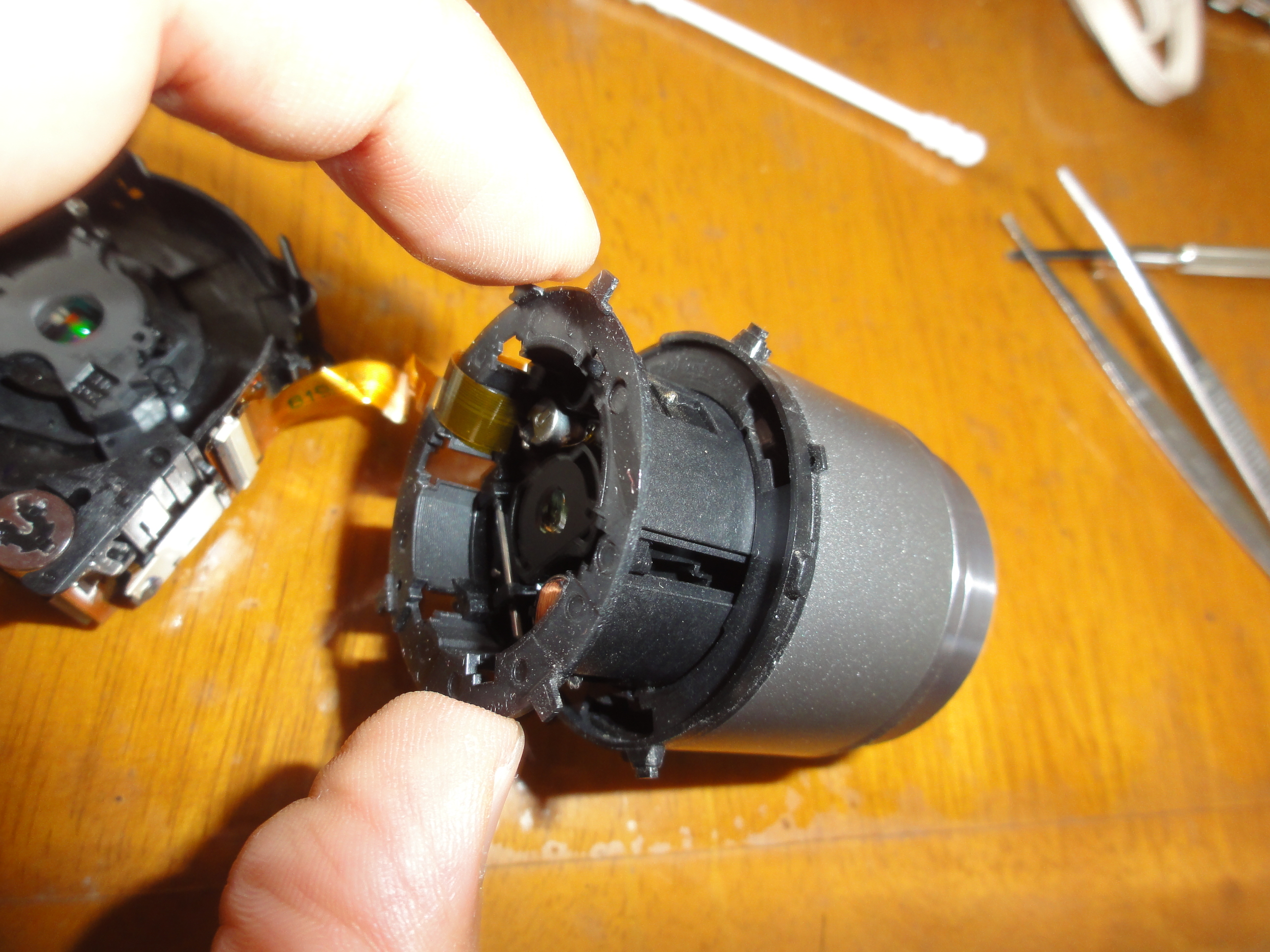DMC-TZ20の掃除しようとしてやっちまいましたぁ(>_<) | みけなし DMC-TZ20の掃除しようとしてやっちまいましたぁ(>_<) | みけなし