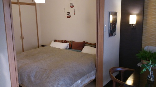 マンション中和室 狭い寝室は白ベージュで統一 Zara Homeのセールで買ったもの ４人家族の３ldkインテリア 楽天ブログ