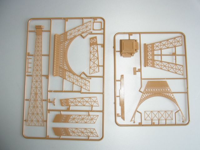 Amazon.com: Heller Eiffel Tower in Paris Architectural Model