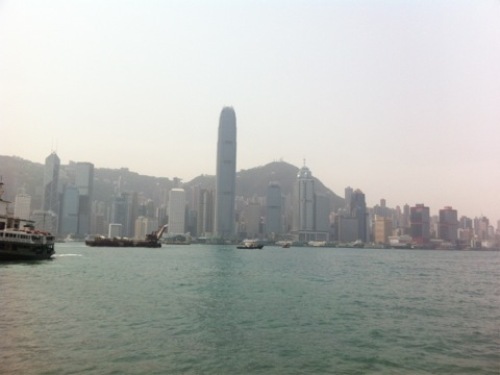201203250237_7352_iphone.jpg
