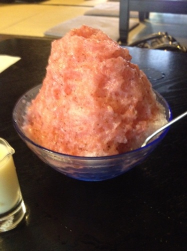 中村軒 いちご氷.jpg