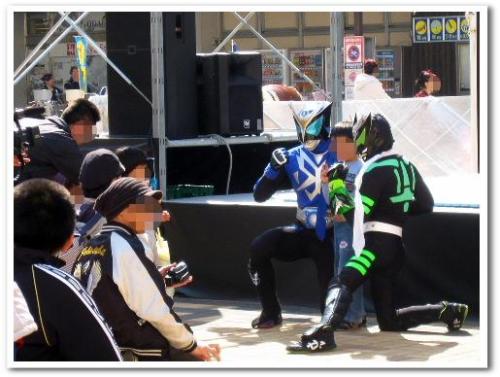 仮面の戦士ゼロング ゼロングショー イベント バトル ご当地ヒーロー ローカルヒーロー 東京都葛飾区 四ツ木アオト ゼロングスパーク マッチョ大佐 デスバル W.I.N アマチュアプロレス011.jpg
