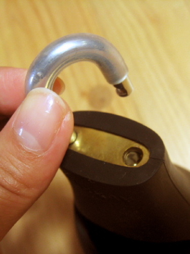 yakkay(ヤッカイ)ヘルメットホルダー Safe One セーフワン ロック 口コミ・レビュー画像 003.jpg