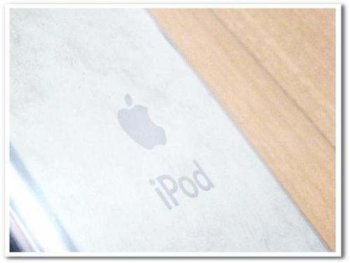 ipod touch 第1世代 MA627J 使い方 画像 16GB 洋服・衣類管理003.jpg