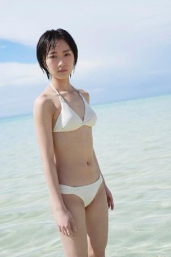 工藤遥 モーニング娘 16 白のビキニ姿を公開 毎日がなっちとハロプロの日 楽天ブログ