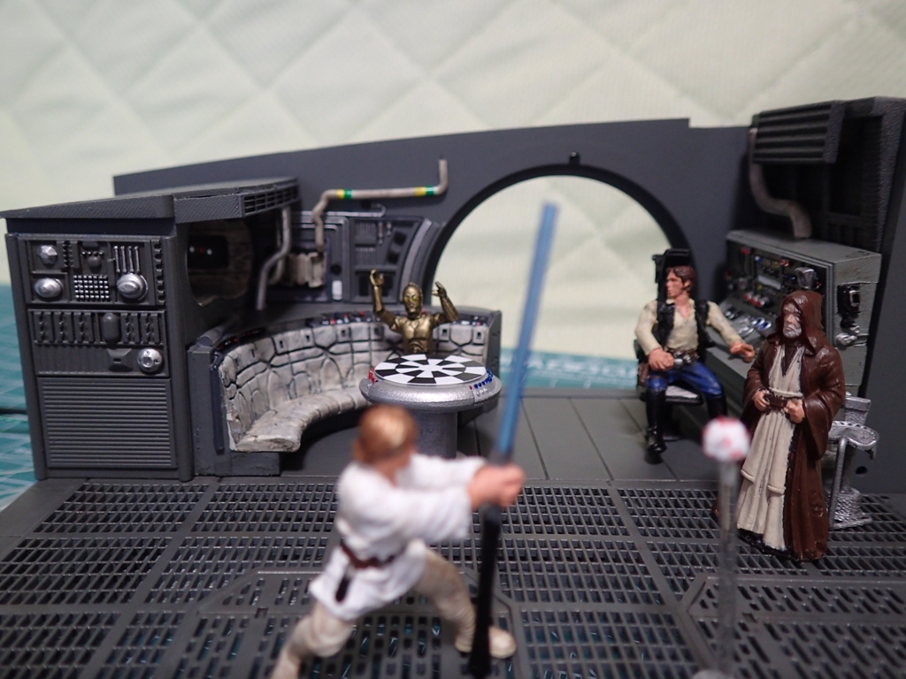 ディアゴスティーニ・ミレニアム・ファルコン ディスプレイ | 時代の騎士のSTAR WARSブログ(スター・ウォーズブログ)