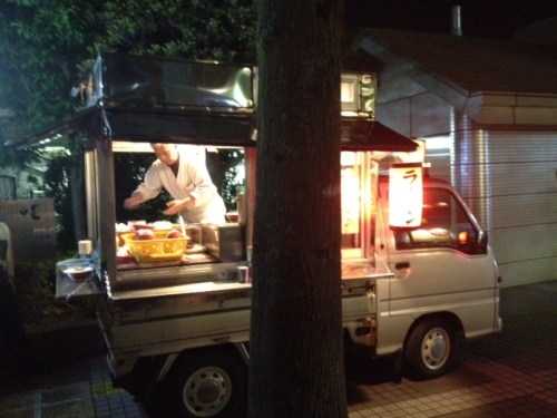 本当にまずいラーメン 久喜駅の屋台です 新車 中古車販売 レイズ 裏側見せます 加須 古河 羽生 久喜 館林 楽天ブログ