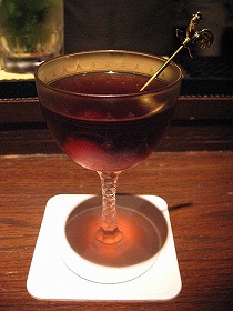 Harry's ABC Of Mixing Cocktails：世界初の体系的カクテルブックの