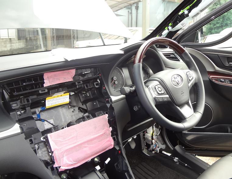 ハリアー60 ビッグX HA900 ハリアー専用アルパインビッグXと純正ナビを