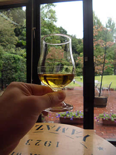 yamazaki-distillery-mizunara.jpg