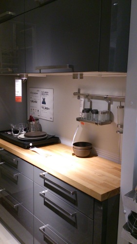 Ikeaのキッチン背面収納 イケアのキッチンを見学 ホワイトカラーとダークカラー ４人家族の３ldkインテリア 楽天ブログ