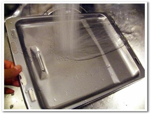 臭いをつけず汚さない!魚焼きグリルの掃除・洗い方 グリル油かためてポイ 001.jpg