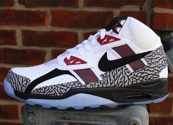 nike air trainer e
