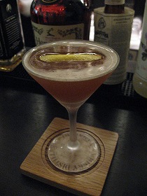 Harry's ABC Of Mixing Cocktails：世界初の体系的カクテルブックの