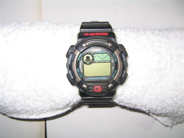 カシオ腕時計 G-SHOCK フィッシャーマン DW-8600電池交換 G-SHOCK復活