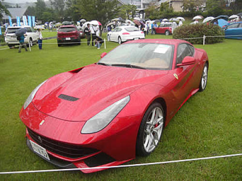 ferrarif12.jpg