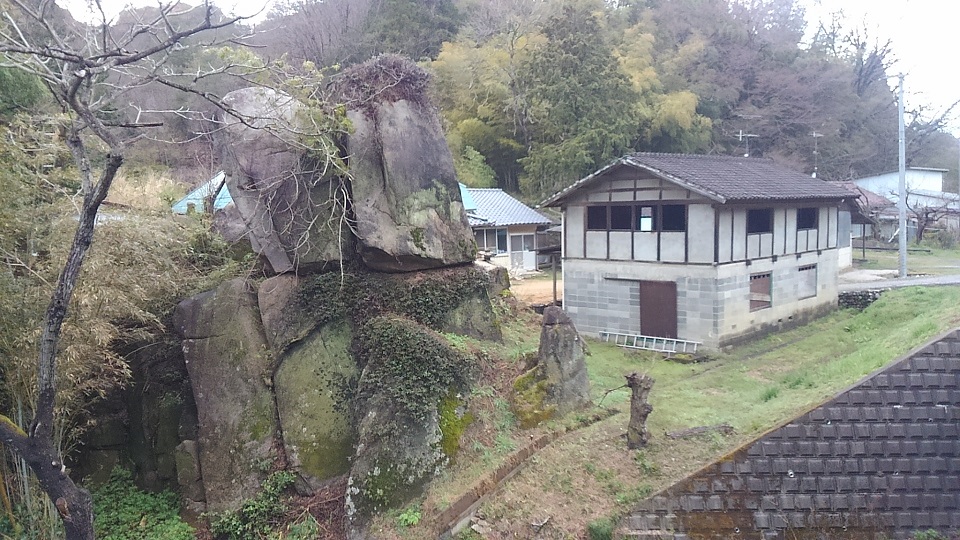 巨大すぎる庭石 | 竹の根日記 - 楽天ブログ