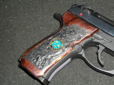 レア物　新品ベレッタ 各社m9用サムライエッジ風アルミグリップ 東京マルイM92Fミリタリーモデル(M9 ベレッタ)エアコキの