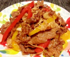 牛肉とパプリカのオイスターソース炒め☆
