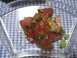 マグロの白ゴマ油漬け