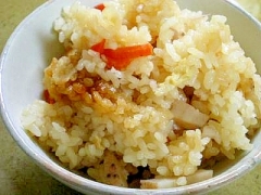 簡単!!めんつゆで炊き込みご飯
