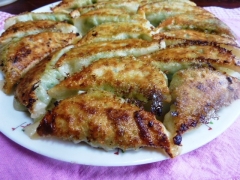 乾燥おからでもやしたっぷり焼き餃子