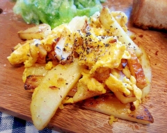 シャキッ!ホクッ!食感♪ じゃがいもの卵炒め☆