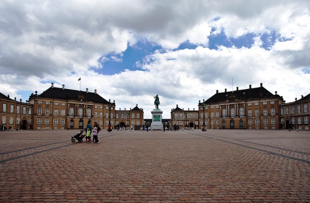 0618 Amalienborg Palace01.jpg