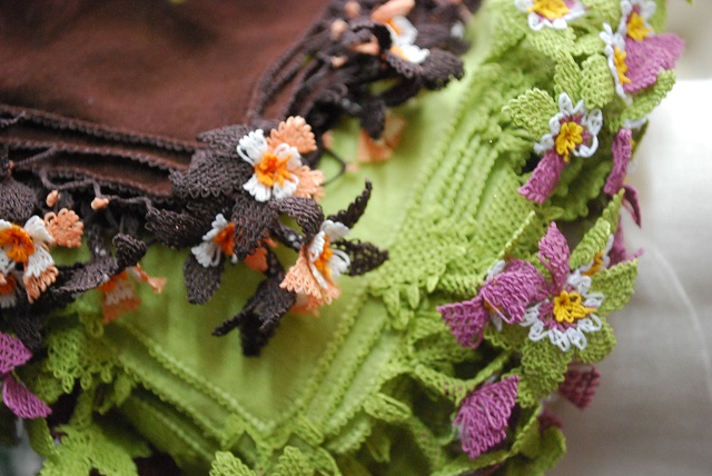 ピスタチオの花の謎 オデミシュのイ ネオヤモチーフ 続々 絨毯屋へようこそ トルコの絨毯屋のお仕事記 楽天ブログ