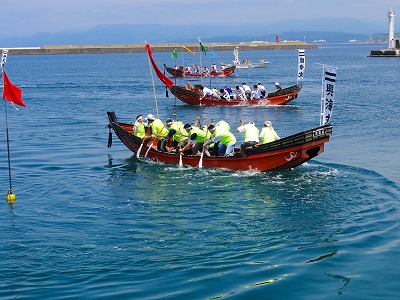 建築士の日事業(江差かもめ島祭りに参加)行いました。 (一社)北海道建築士会檜山支部 楽天ブログ