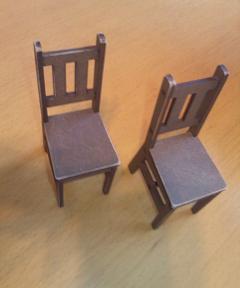ミニチュアのミニチュア椅子 １/10サイズ | ミニチュア家具 