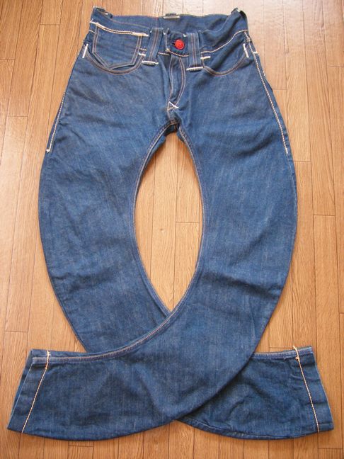 予約販売】本 2007 RED LEVI'S 美品 希少 BOW リーバイスレッド LEG 