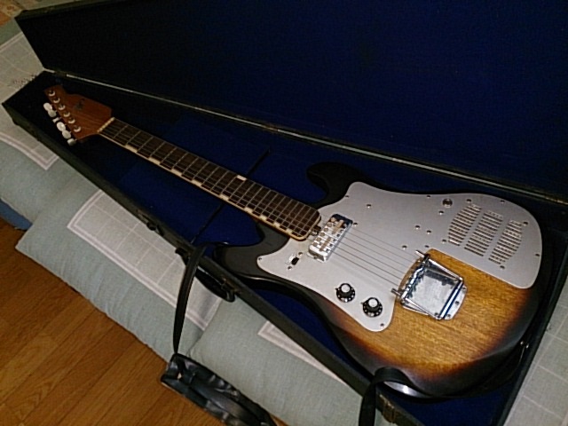世界最古のアンプ内蔵ギター TEISCO TRG-1 【序章】 | 今日も増殖中 - 楽天ブログ