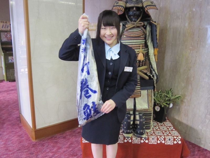 約80センチもある新巻鮭をプレゼント(*^。^*)
