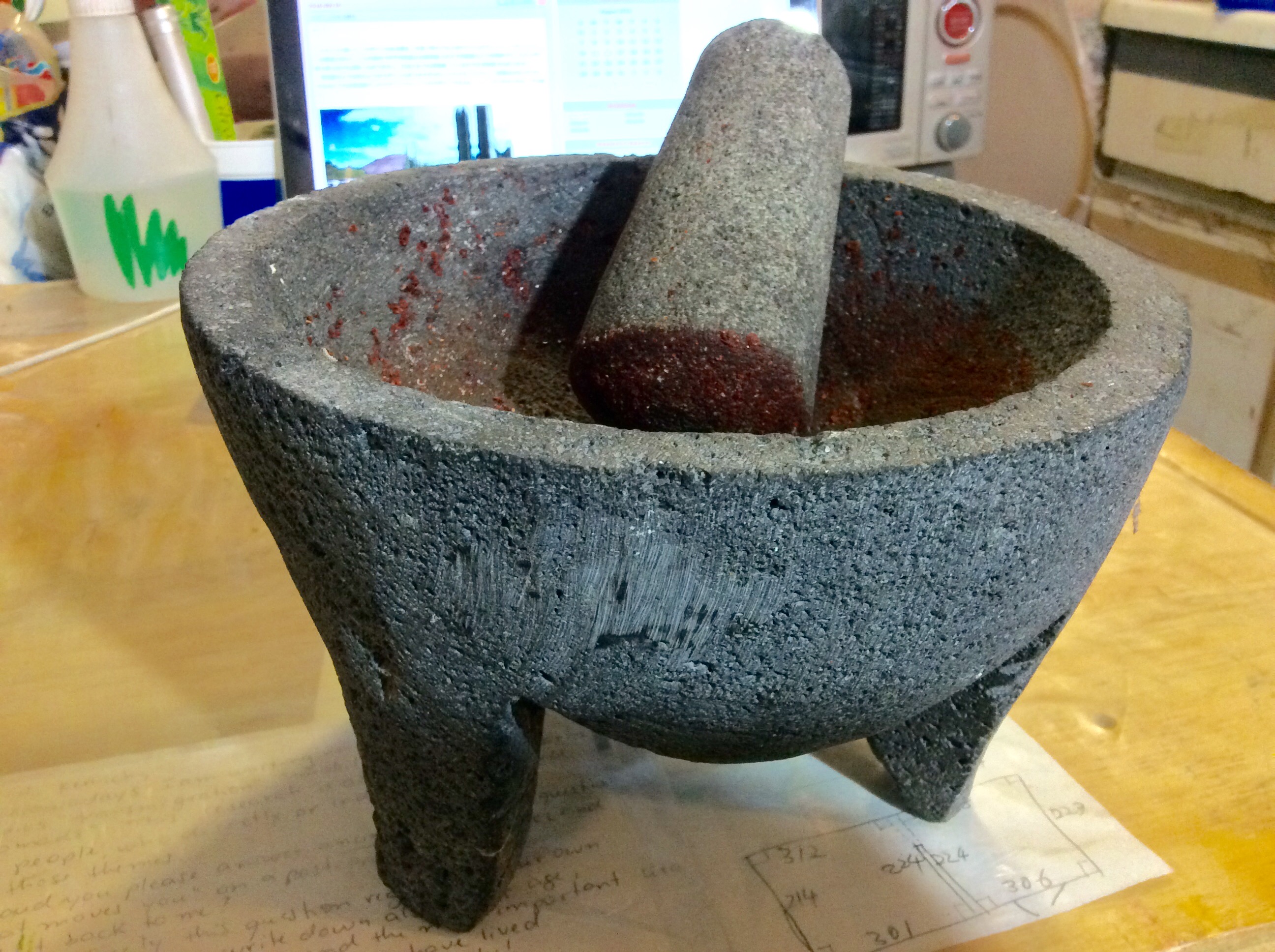 メキシコ産 溶岩石 石臼 石うす すり鉢 モルカヘテ molcajete