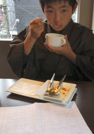 ご飯中