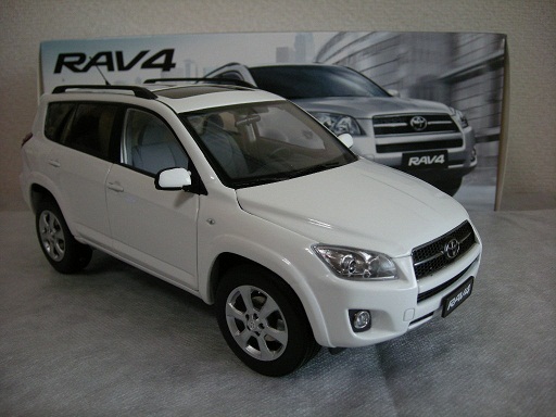 1/18 トヨタ RAV4 gastrofrio.com.ec