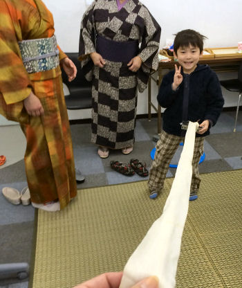 遊んでる