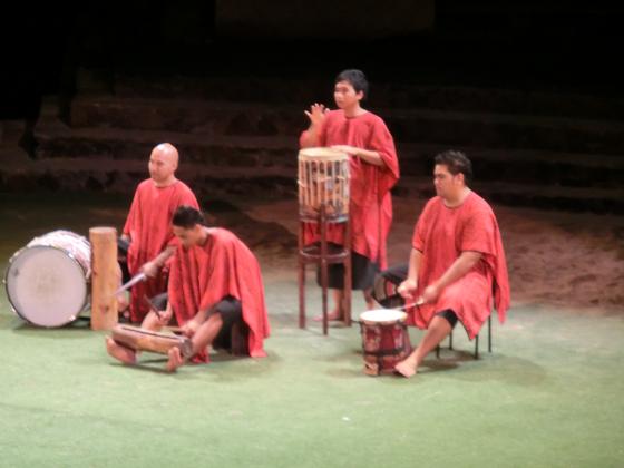 10-3polynesia-theater.jpg
