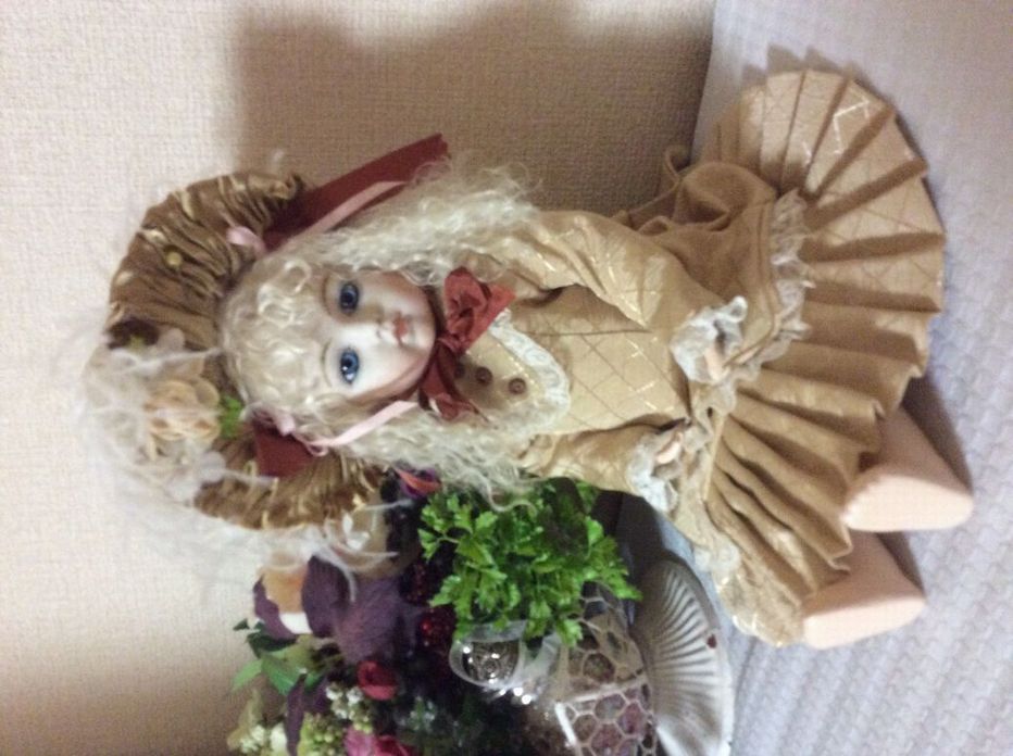 ビスクドール❤️英国キャロル様作　 一足早いメリークリスマスBru Jne ❤️ ビスクドール❤️英国キャロル様作 一足早いメリークリスマスBru