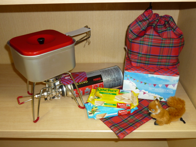 MAERCHEN CAMPメルヘン キャンプ◆コンパクト バーナー◆アウトドア 用品◆袋×2/鍋/スタンド付き ソト女性キャンパー必見！！SOTO×MAERCHEN CAMPのレギュレーター