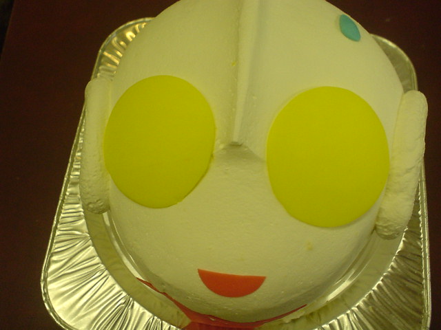 今日は ウルトラマンの日だそうです やってみたシリーズ ウルトラマン 作ってみた パティシエ かわた日記 3d ケーキ職人 バースデー ケーキ 誕生日ケーキ キャラクターケーキ