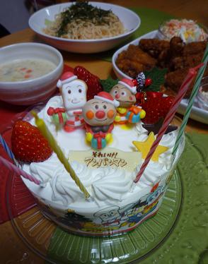 フジパン アンパンマンクリスマスケーキ のんびり８７子育て 楽天ブログ