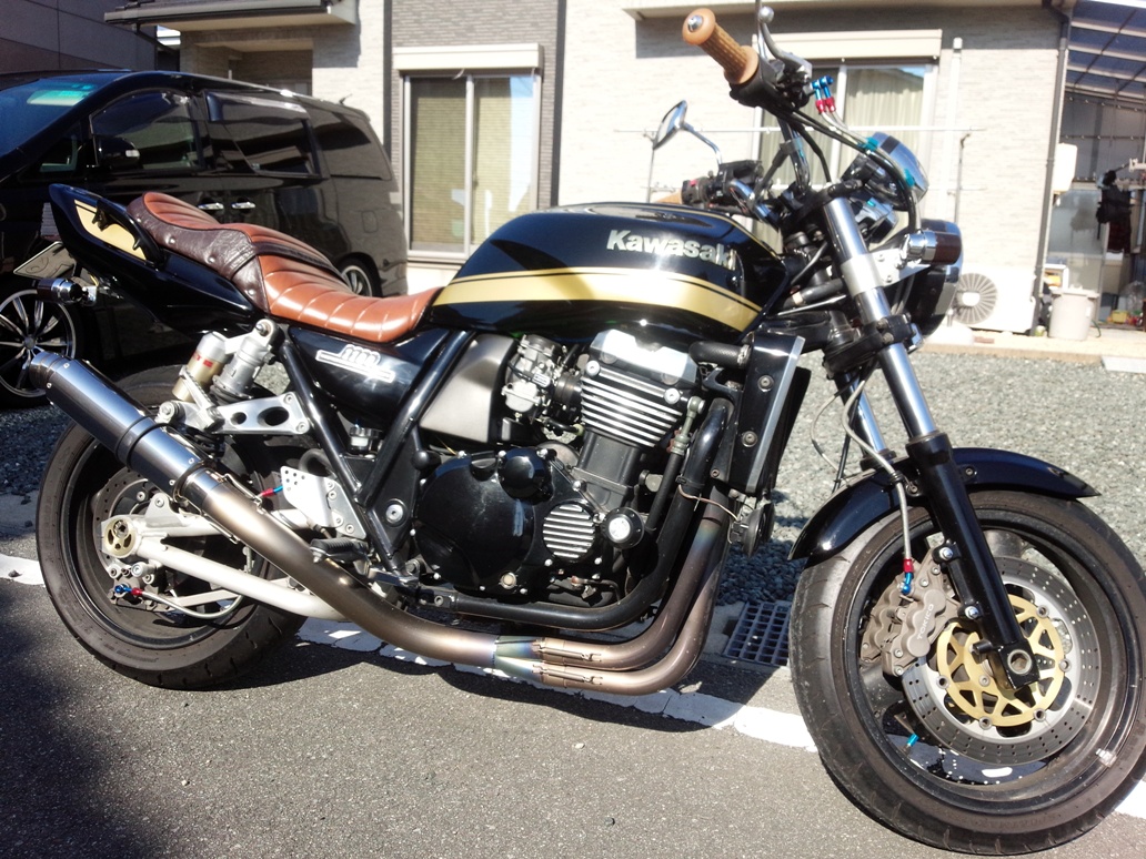 カワサキ ZRX1100 塗装済み タンク adcn.org.br