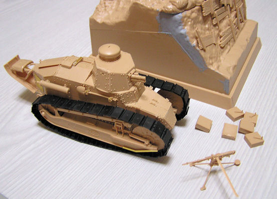 Amazon | モンモデル 1/35 フランス軽戦車 FT-17 リベット砲塔