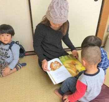 読み聞かせ