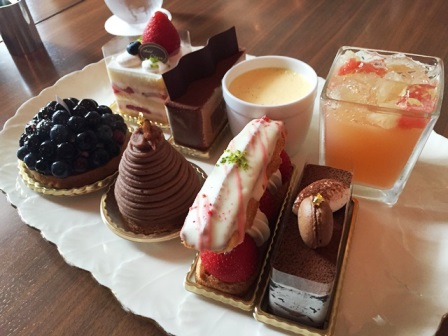 ホテルオークラ ハカタガワ でケーキセット Y S Favorites 楽天ブログ