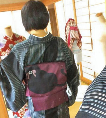 後ろ
