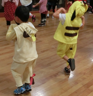 ニャースとピカチュウの着ぐるみを手作りしました キグルミの作り方 W Shinchan 楽天ブログ